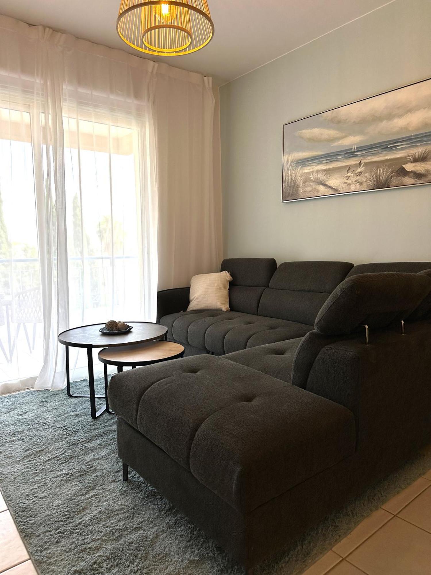 H&O Golden Sun Suite 파포스 외부 사진
